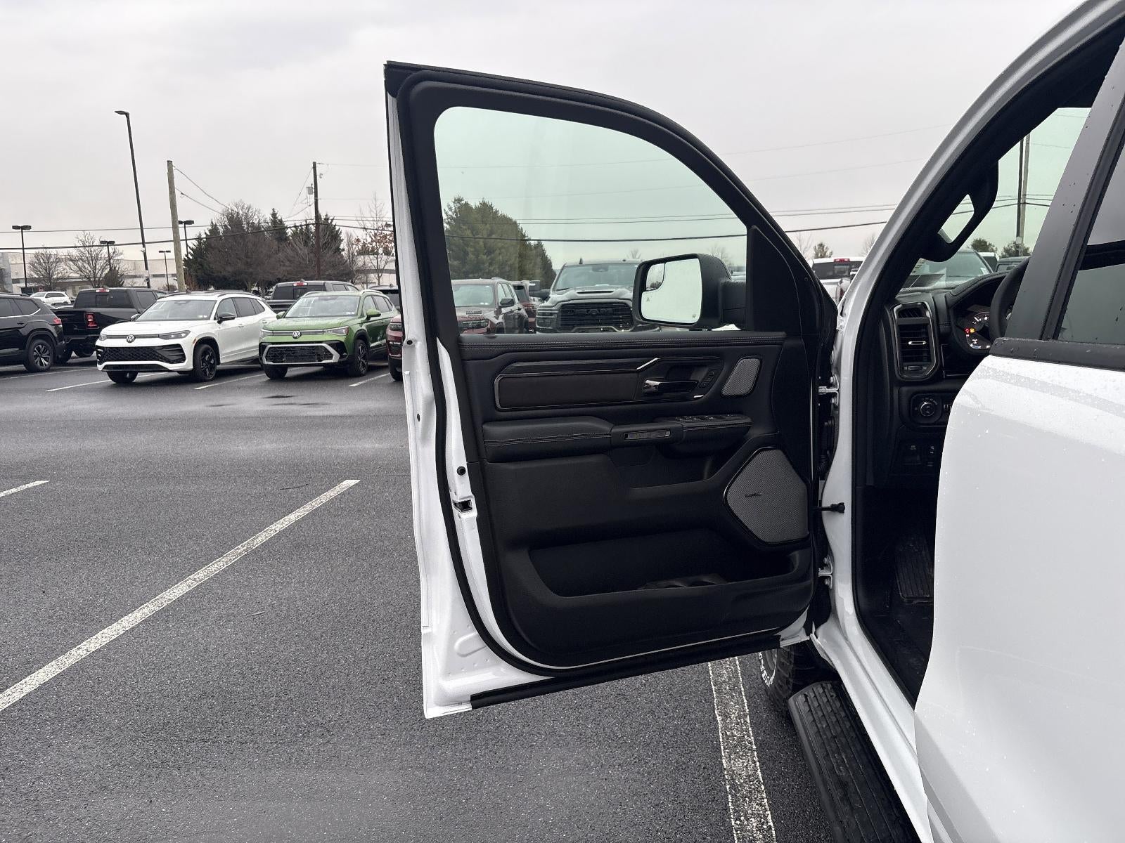 2026 RAM 1500 Rebel 4x4 Crew Cab 5'7" Box