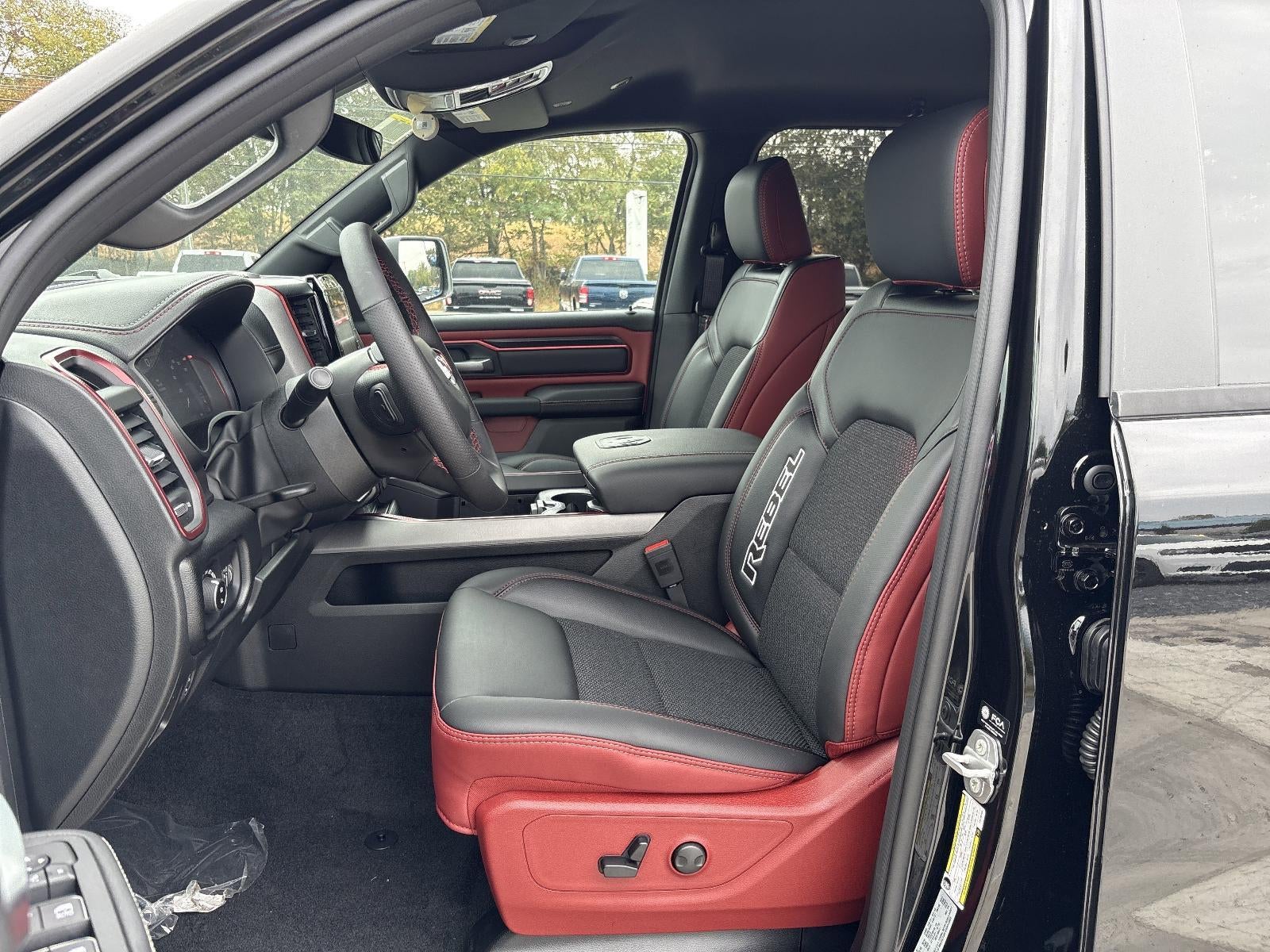 2026 RAM 1500 Rebel 4x4 Crew Cab 5'7" Box