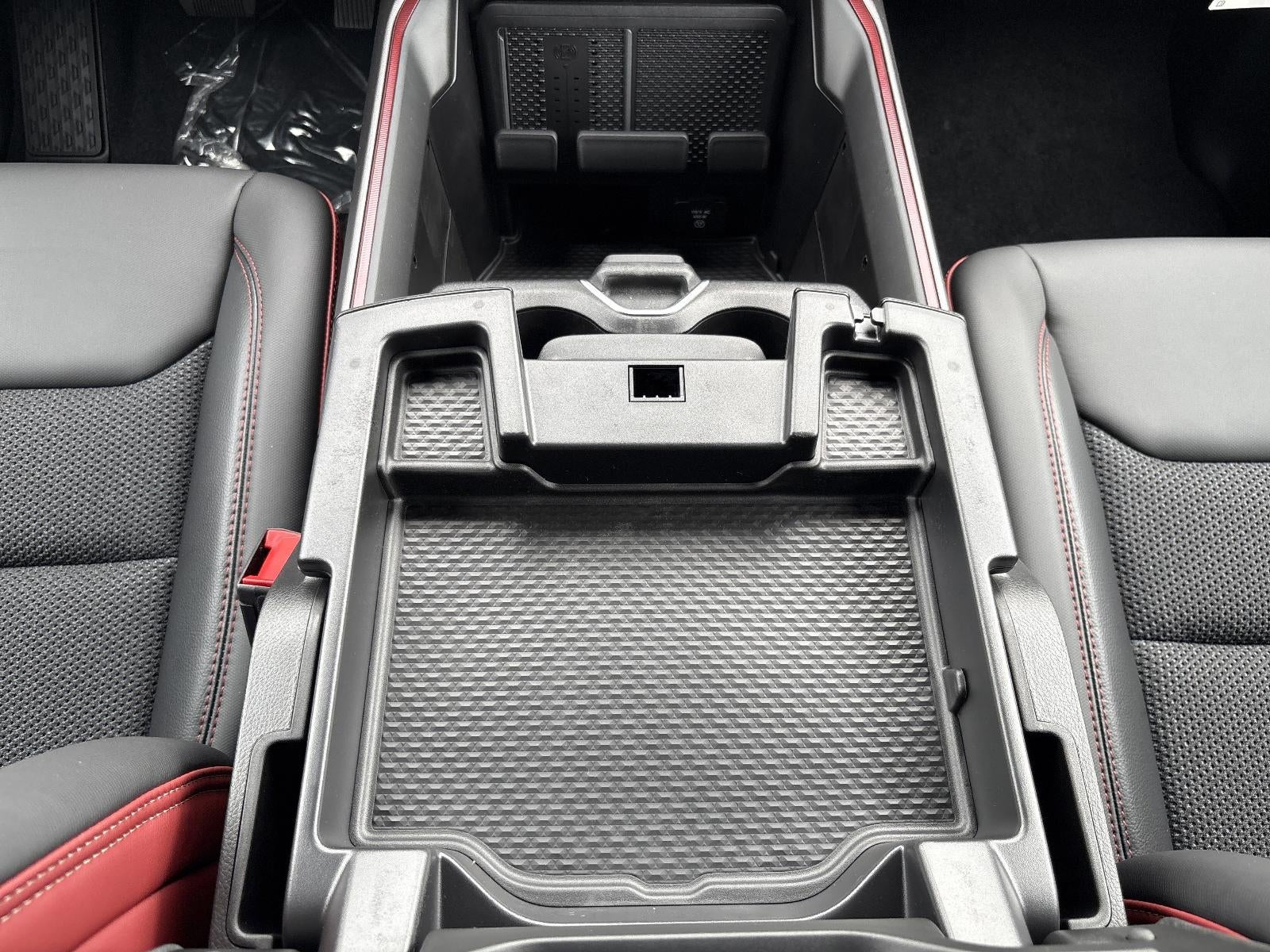 2026 RAM 1500 Rebel 4x4 Crew Cab 5'7" Box