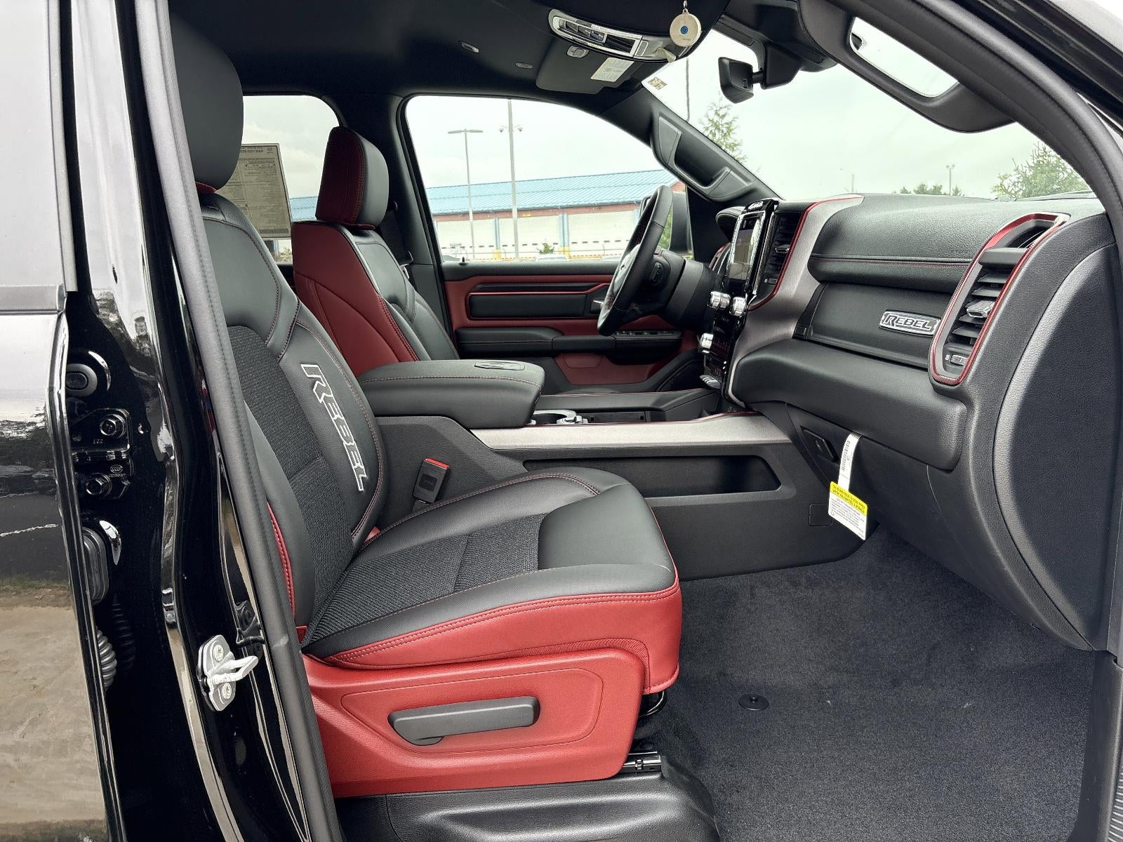 2026 RAM 1500 Rebel 4x4 Crew Cab 5'7" Box