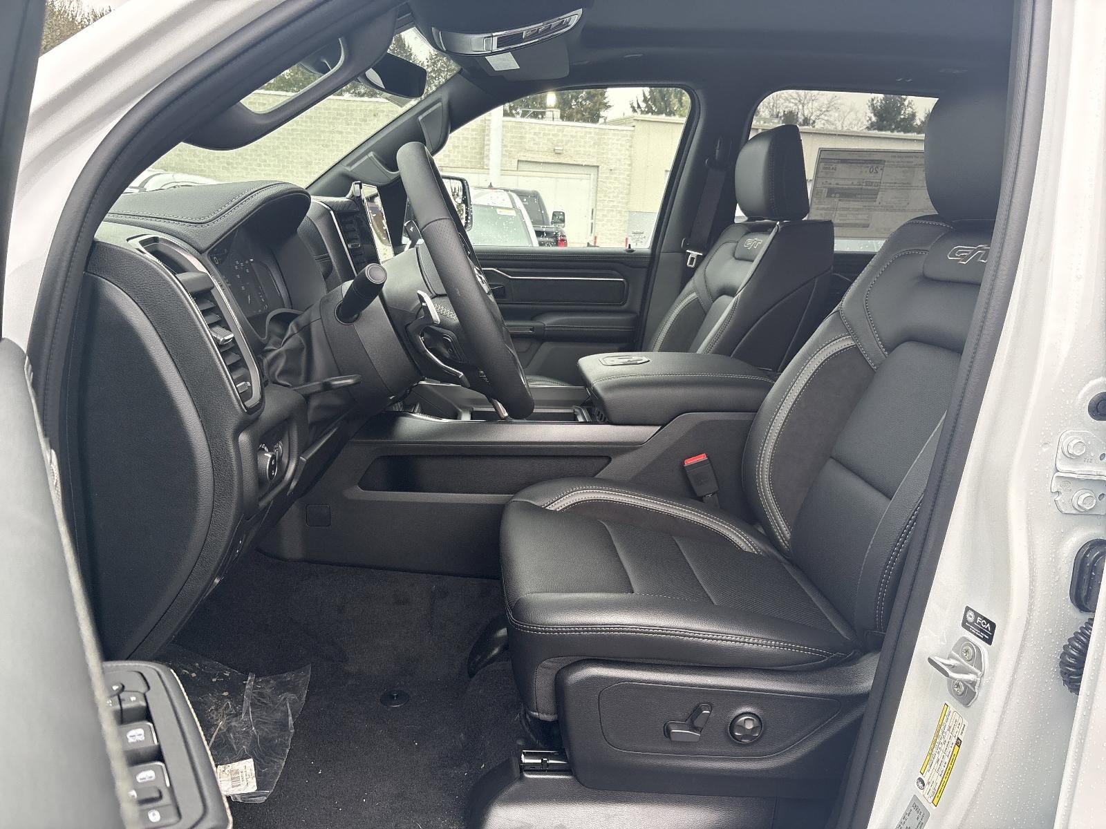 2026 RAM 1500 Rebel 4x4 Crew Cab 5'7" Box