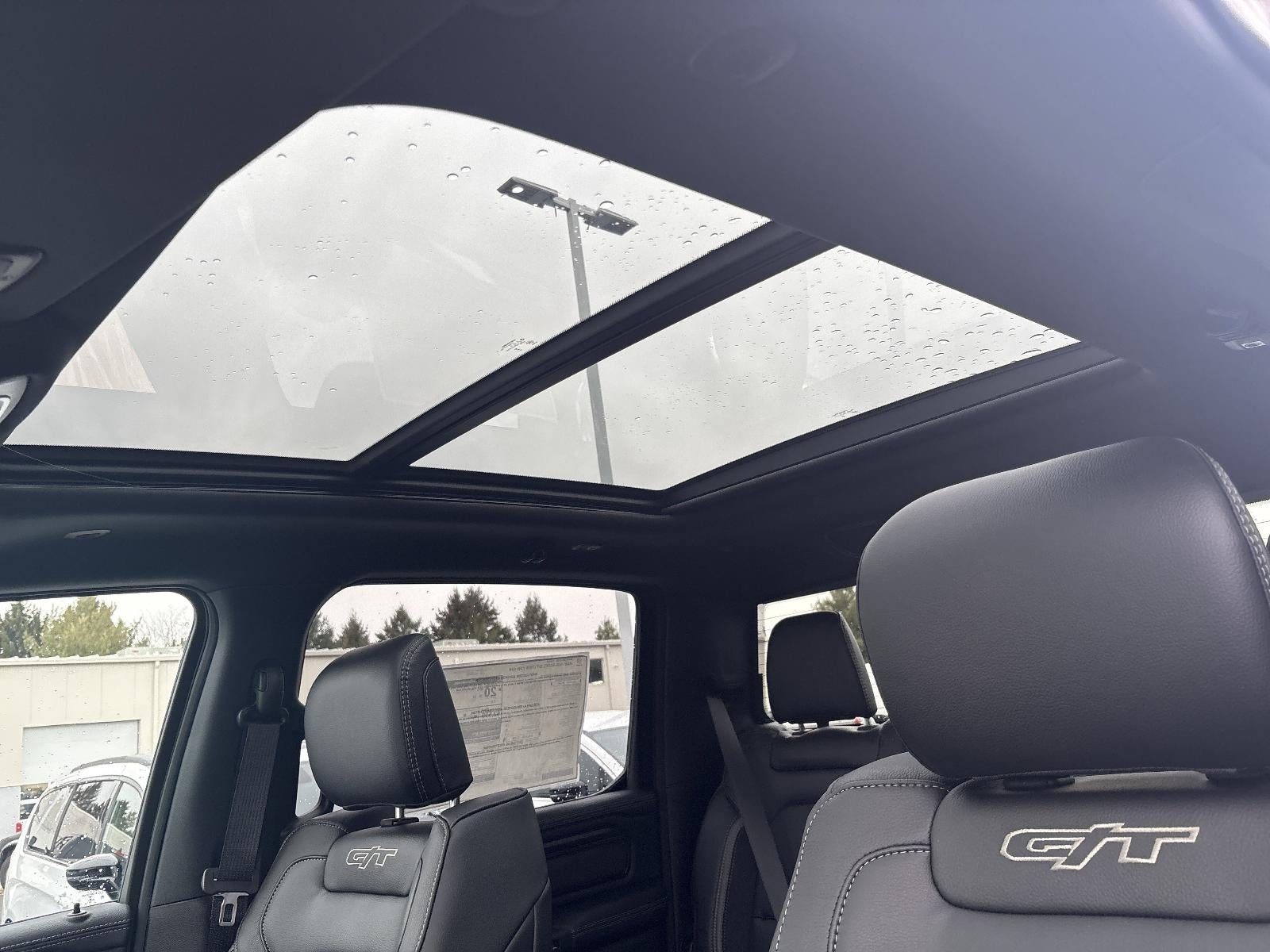 2026 RAM 1500 Rebel 4x4 Crew Cab 5'7" Box