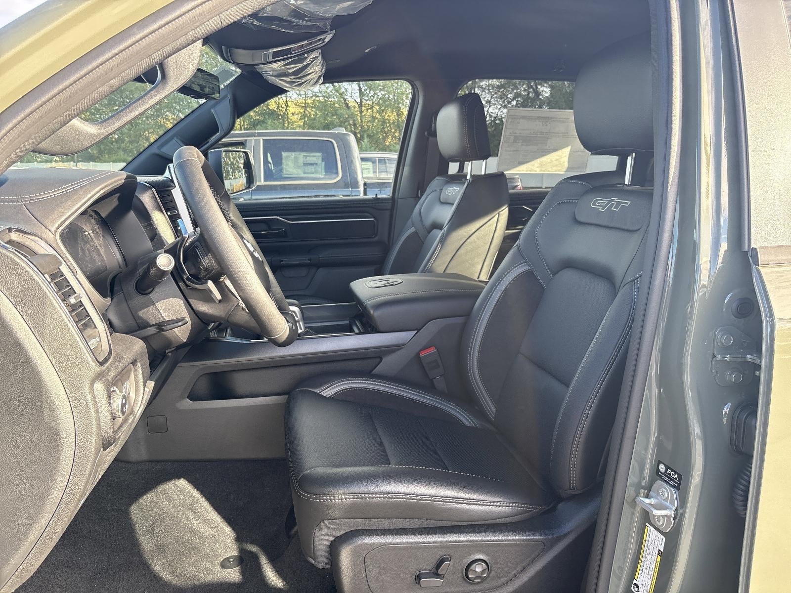 2026 RAM 1500 Rebel 4x4 Crew Cab 5'7" Box