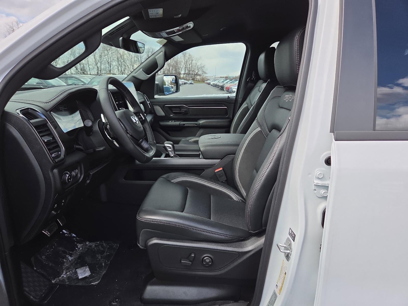 2026 RAM 1500 Rebel 4x4 Crew Cab 5'7" Box