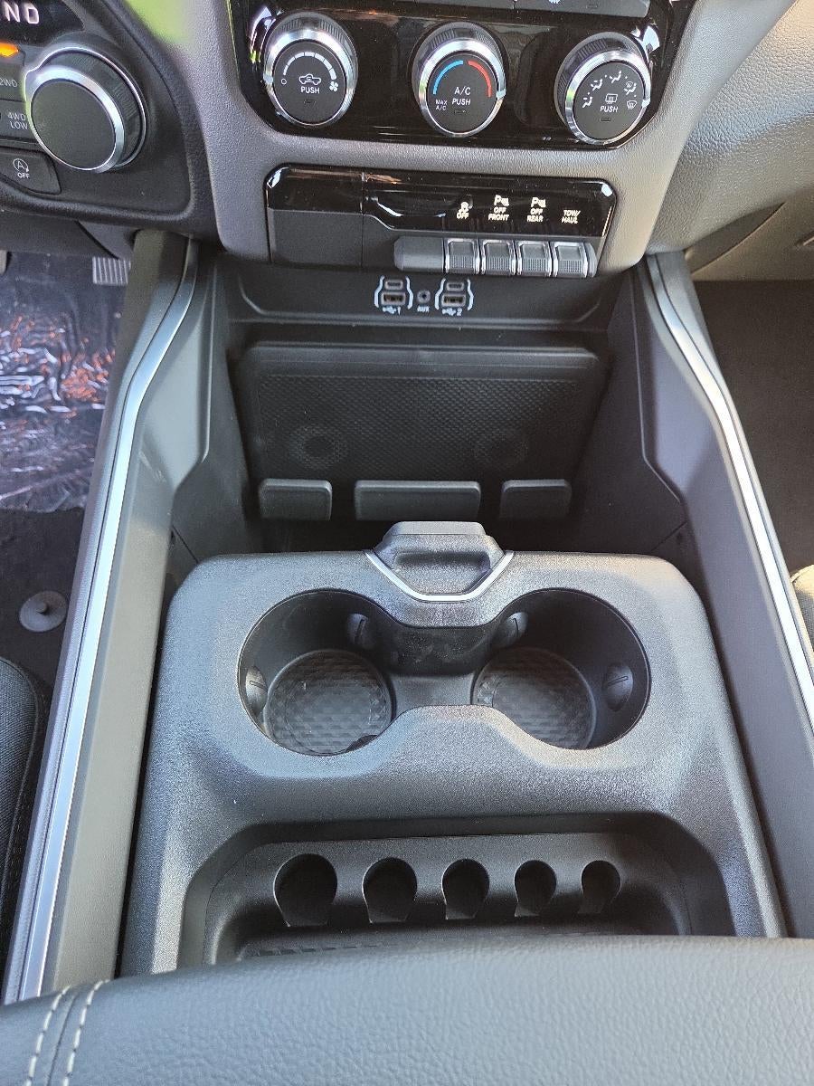 2026 RAM 1500 Big Horn 4x4 Crew Cab 6'4" Box