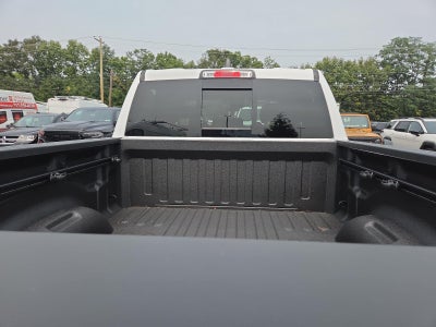 2026 RAM 1500 Express 4x4 Crew Cab 6'4" Box