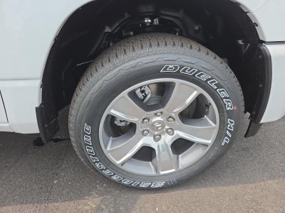 2026 RAM 1500 Express 4x4 Crew Cab 6'4" Box