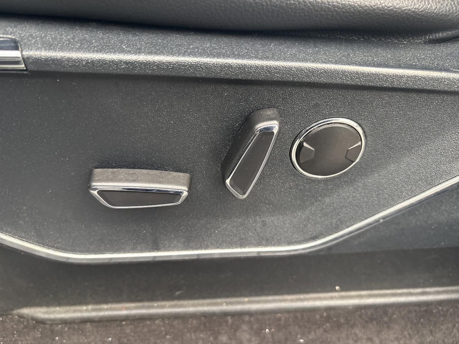 2021 Ford F-150 LARIAT 4WD SuperCrew 5.5' Box