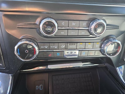 2023 Ford F-150 LARIAT 4WD SuperCrew 5.5' Box