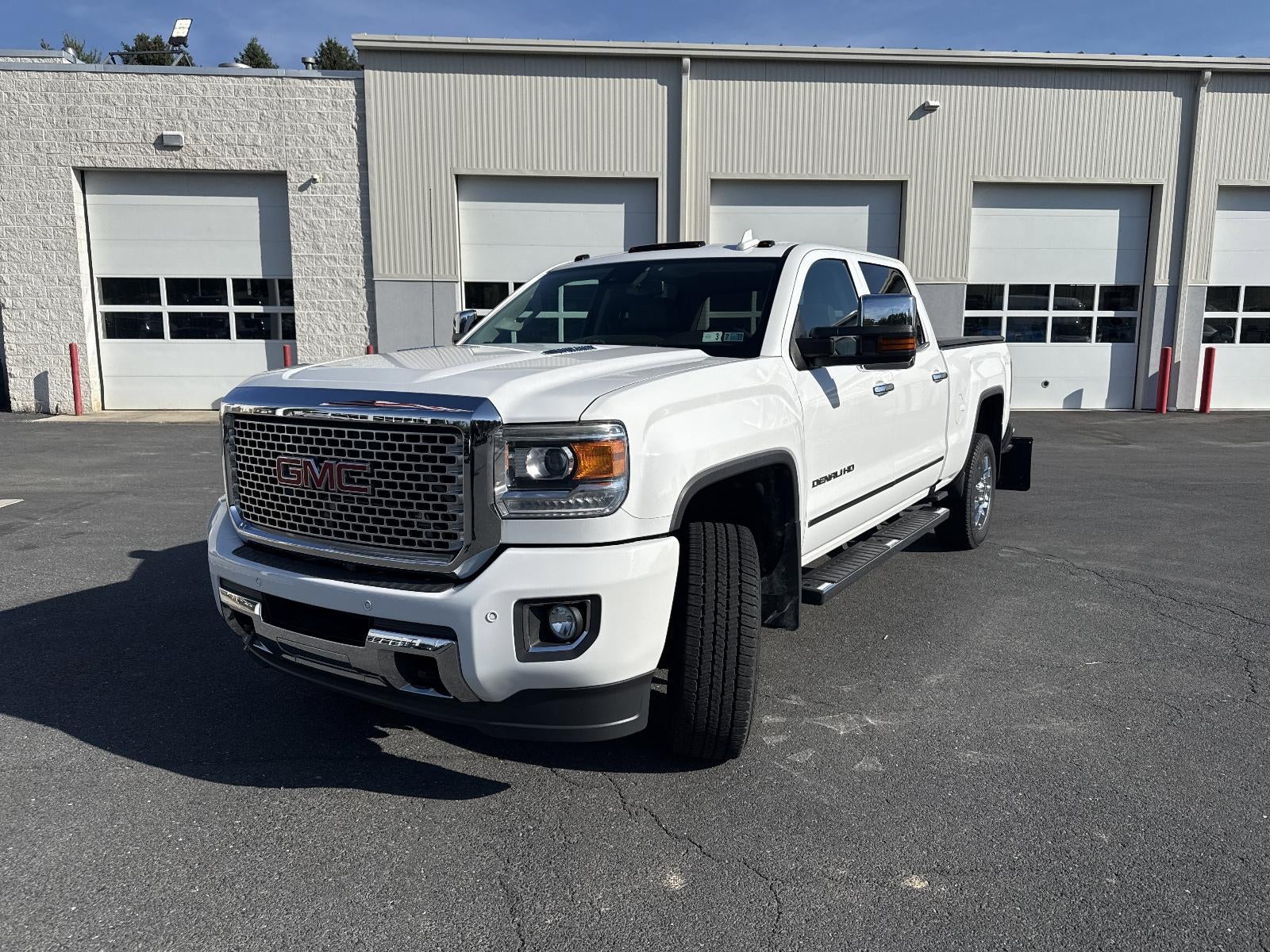 2016 GMC Sierra 2500 HD Crew Cab Standard Box 4-Wheel Drive Denali