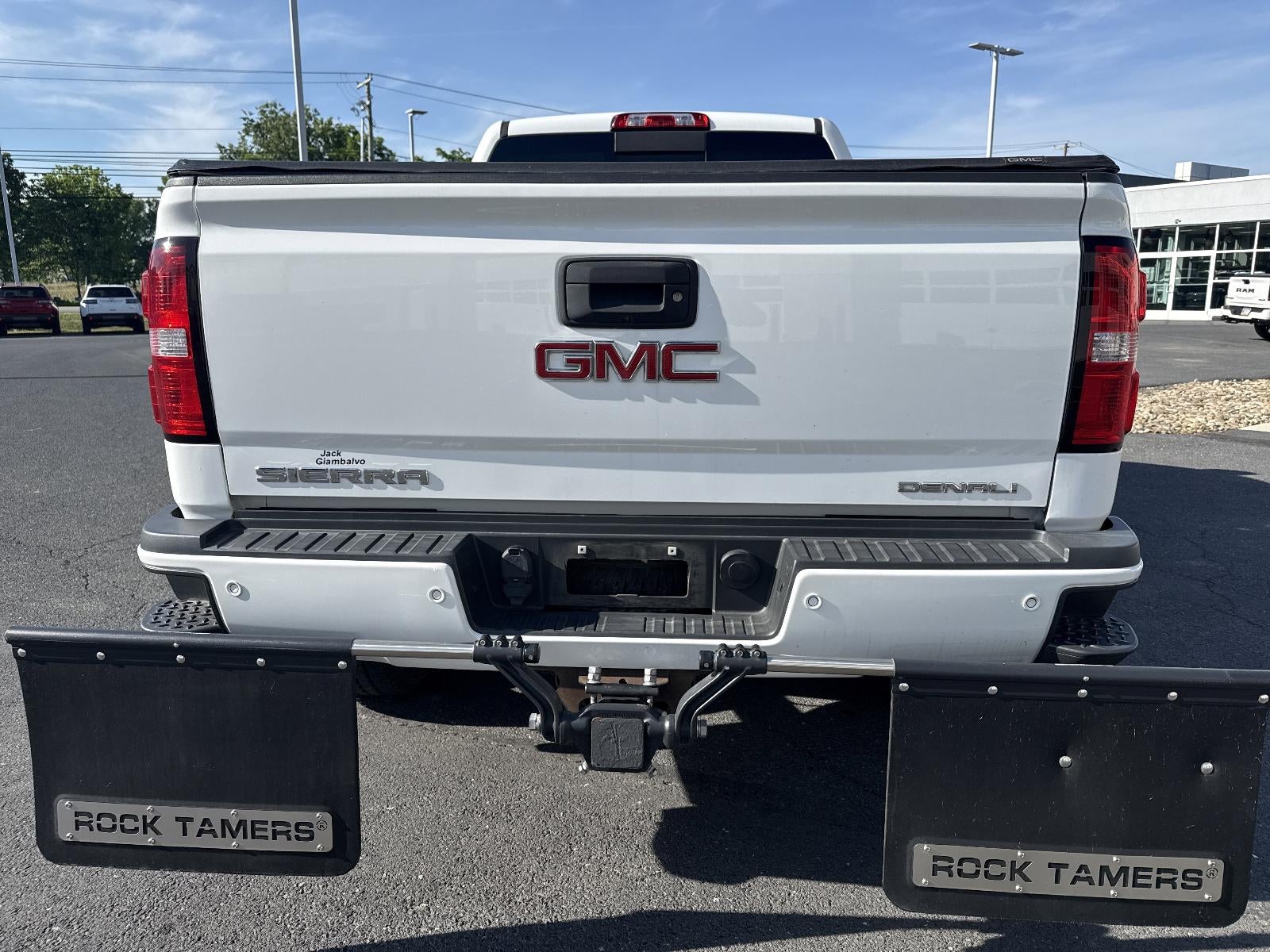 2016 GMC Sierra 2500 HD Crew Cab Standard Box 4-Wheel Drive Denali