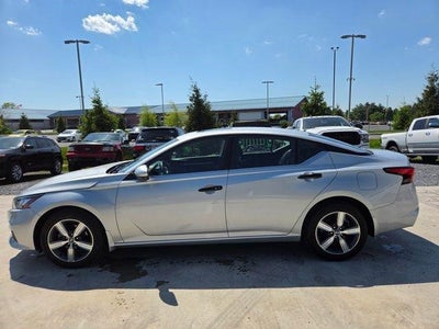 2022 Nissan Altima 2.5 SV AWD Sedan