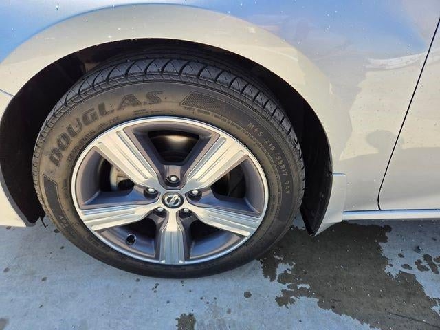 2022 Nissan Altima 2.5 SV AWD Sedan