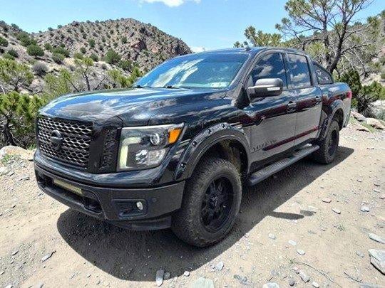 2019 Nissan Titan 4x4 Crew Cab SL