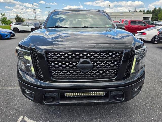 2019 Nissan Titan 4x4 Crew Cab SL