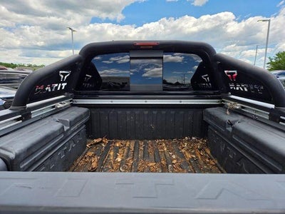 2019 Nissan Titan 4x4 Crew Cab SL