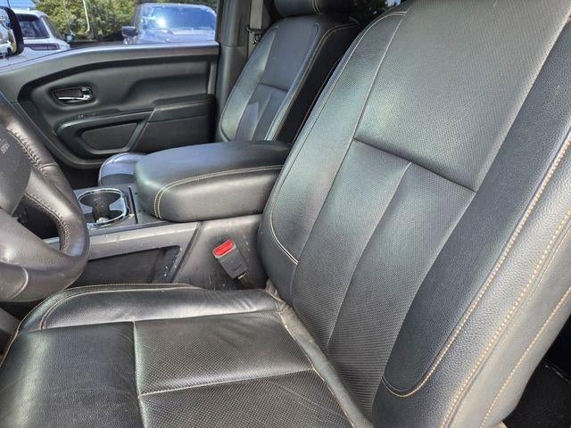 2019 Nissan Titan 4x4 Crew Cab SL