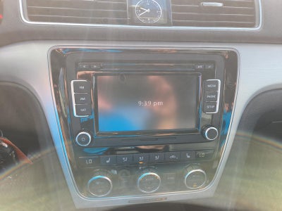 2012 Volkswagen Passat 4dr Sdn 2.5L Auto SE PZEV