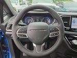 2027 Chrysler Pacifica Select FWD