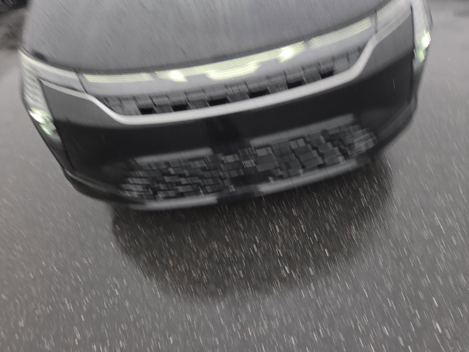 2027 Chrysler Pacifica Select FWD