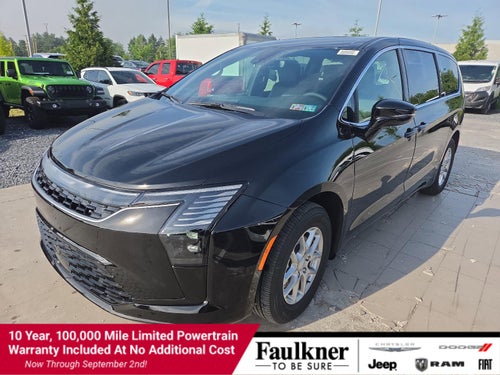 2027 Chrysler Pacifica Select FWD