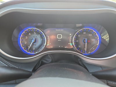 2027 Chrysler Pacifica Select FWD