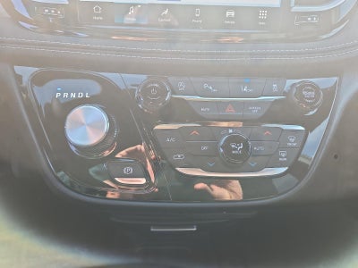 2027 Chrysler Pacifica Select FWD