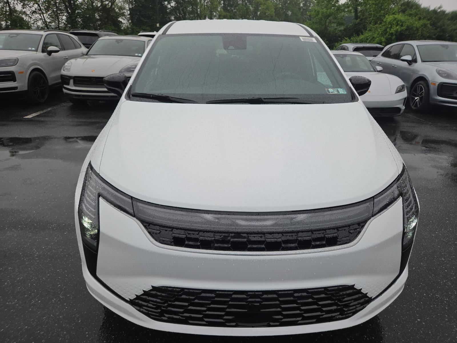 2027 Chrysler Pacifica Select FWD