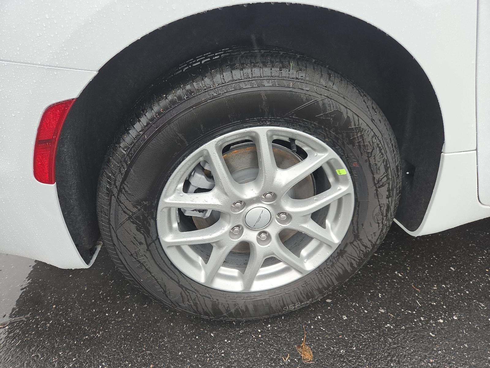 2027 Chrysler Pacifica Select FWD