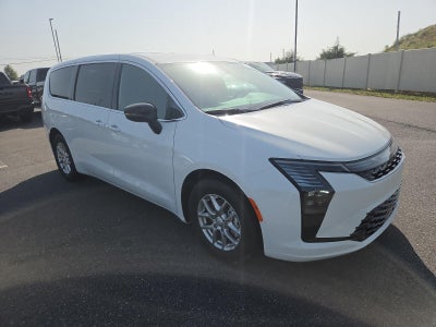 2027 Chrysler Pacifica Select FWD