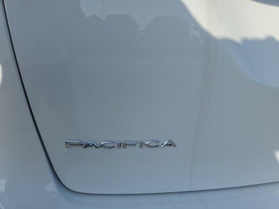 2027 Chrysler Pacifica Select FWD