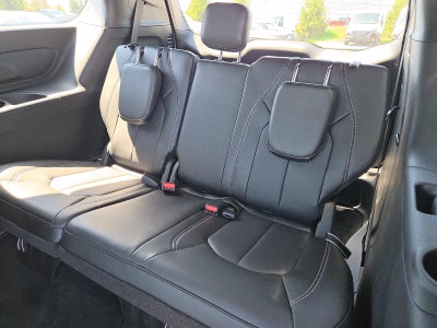 2026 Chrysler Pacifica Select FWD