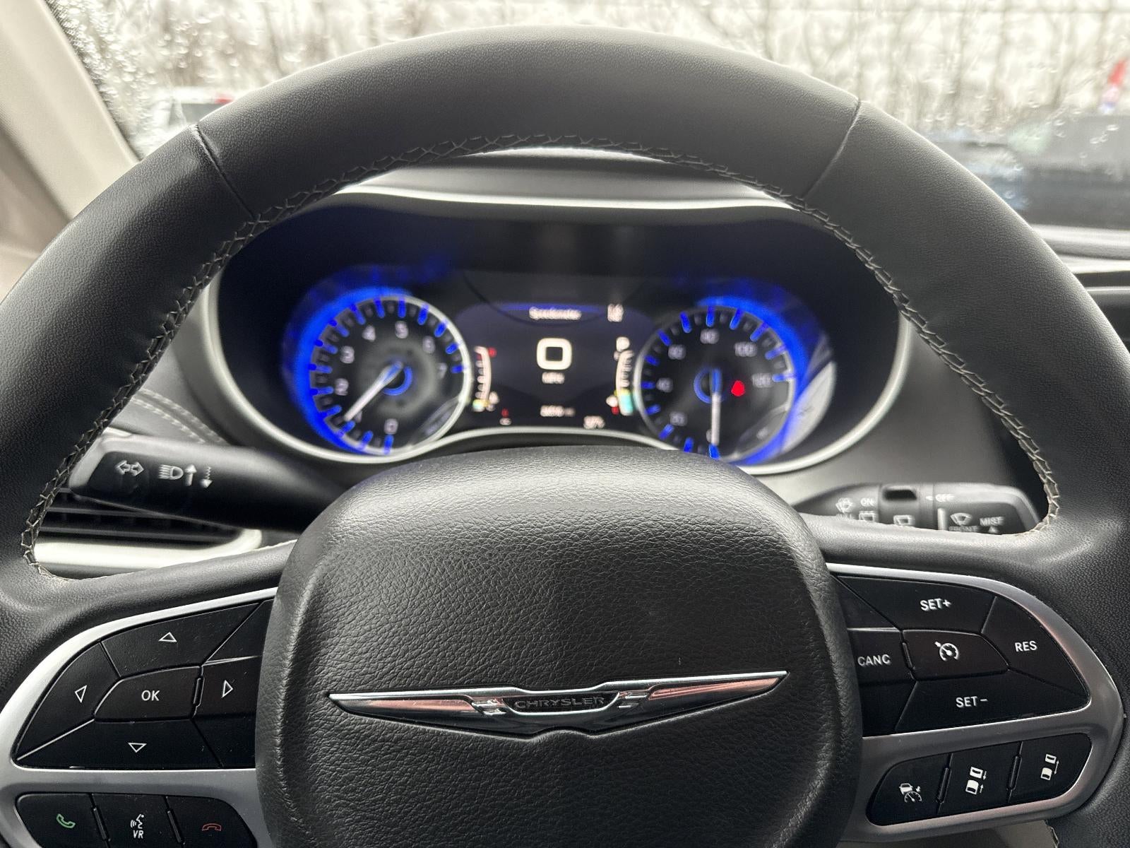 2022 Chrysler Pacifica Touring L FWD