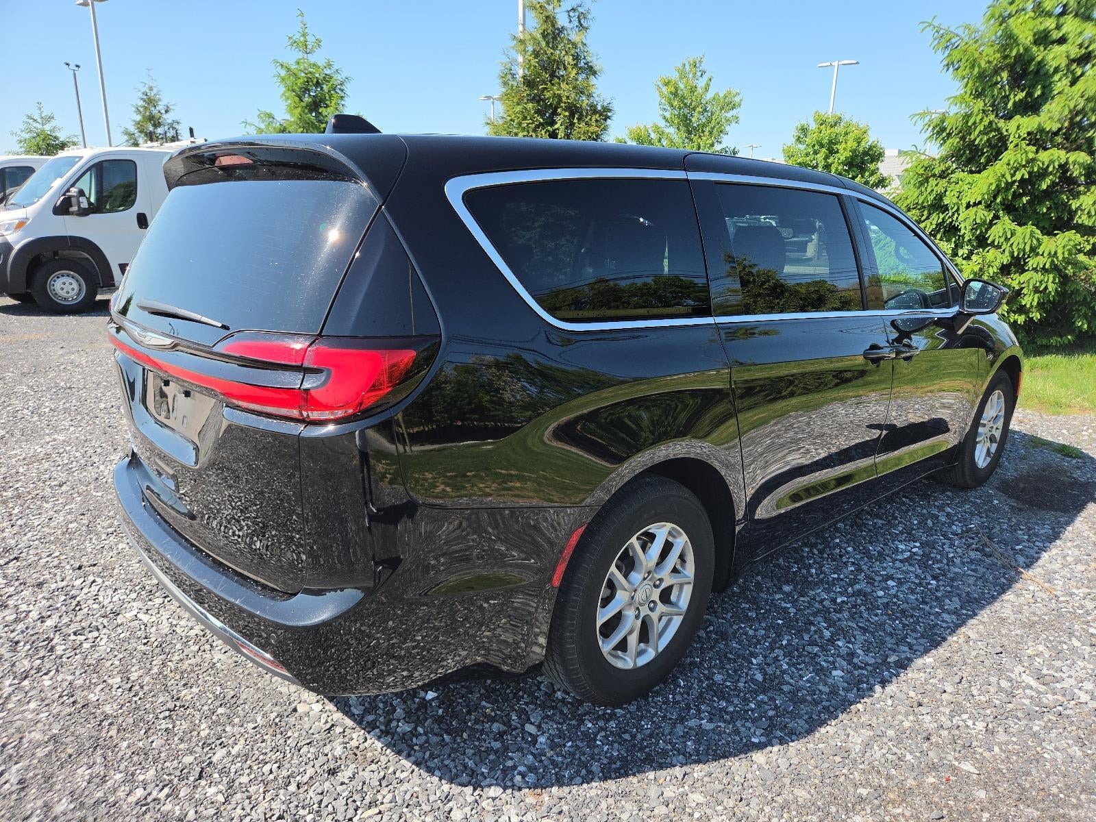 2025 Chrysler Pacifica Select FWD