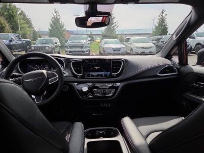 2025 Chrysler Pacifica Select FWD