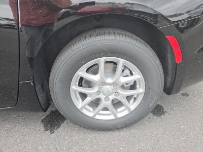 2027 Chrysler Pacifica Select FWD