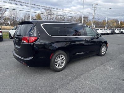 2026 Chrysler Voyager LX FWD