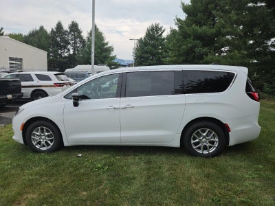 2027 Chrysler Pacifica LX FWD