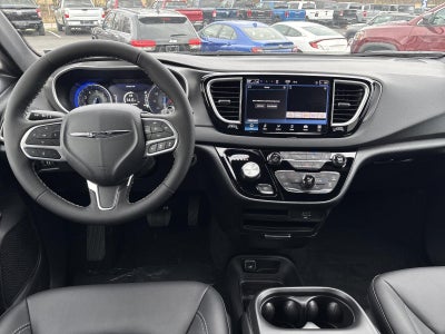 2026 Chrysler Voyager LX FWD