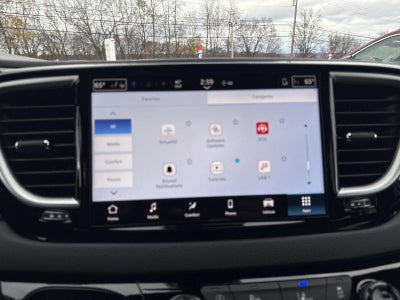 2026 Chrysler Voyager LX FWD