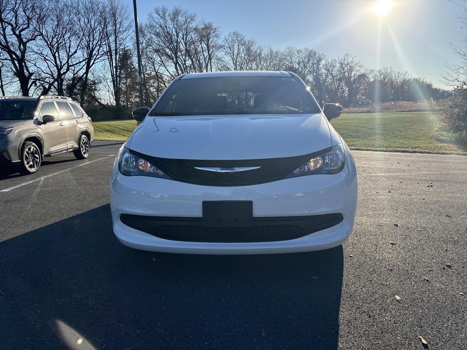 2026 Chrysler Voyager LX FWD