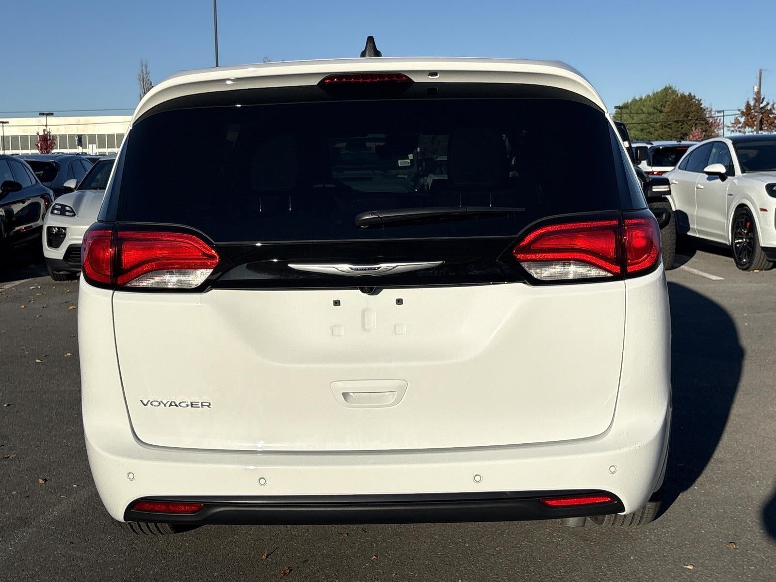 2026 Chrysler Voyager LX FWD