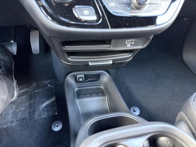 2026 Chrysler Voyager LX FWD