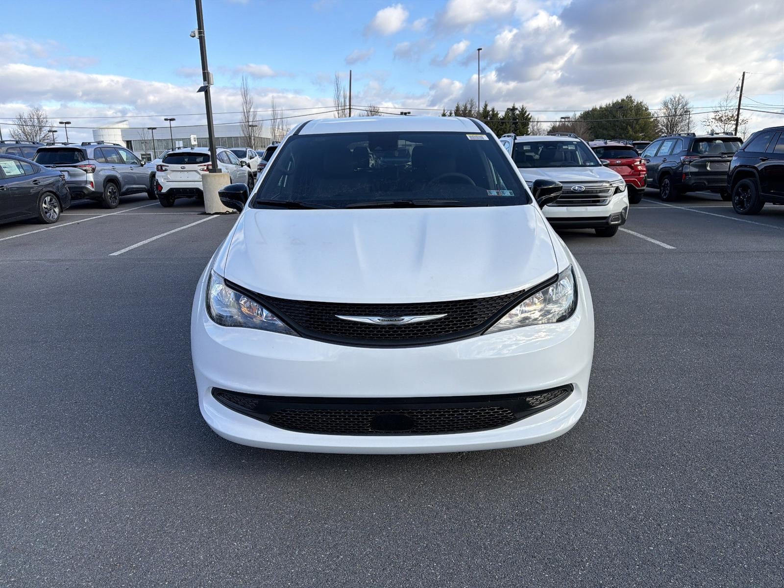 2026 Chrysler Voyager LX FWD