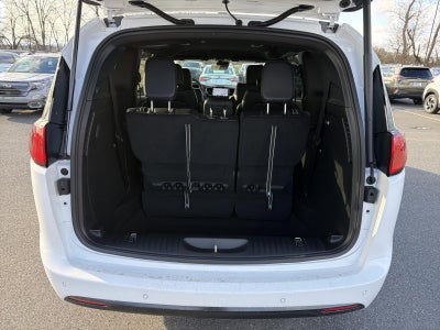 2026 Chrysler Voyager LX FWD