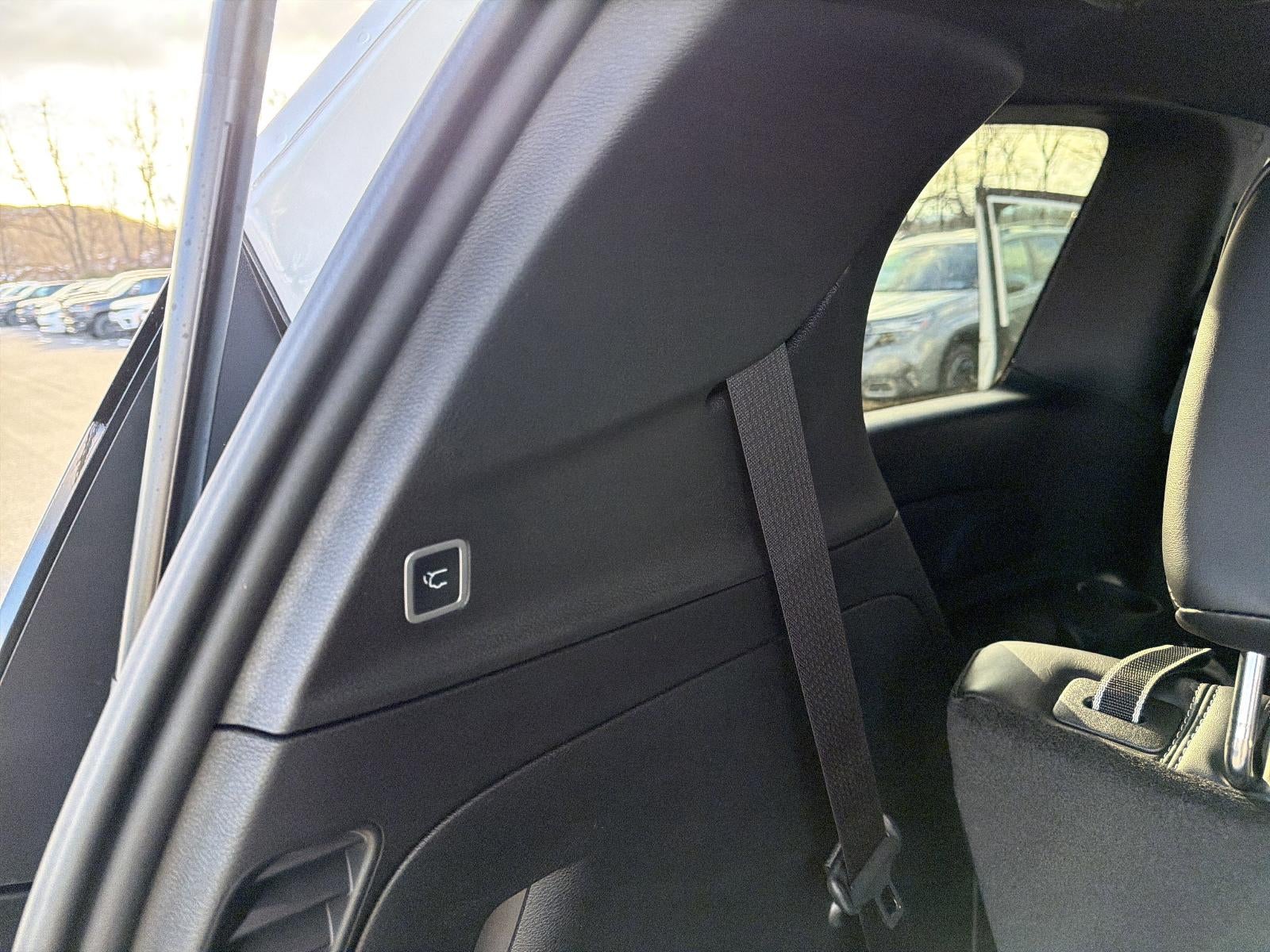 2026 Chrysler Voyager LX FWD