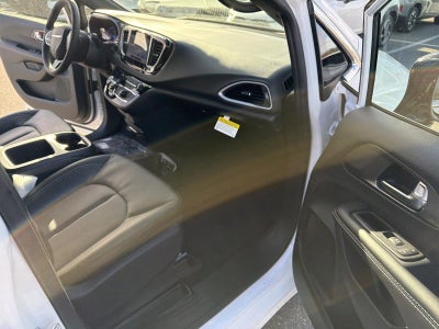 2026 Chrysler Voyager LX FWD