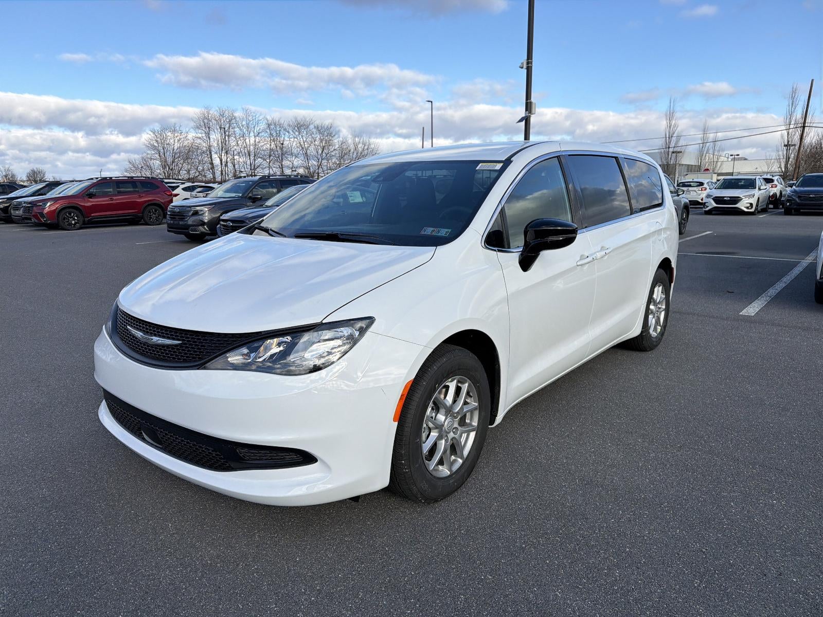 2026 Chrysler Voyager LX FWD