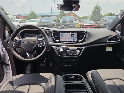 2027 Chrysler Pacifica LX FWD