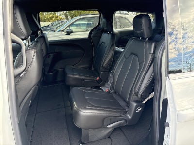 2026 Chrysler Voyager LX FWD